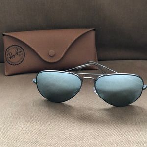 Ray Ban Aviator Sunglasses Metal with case New